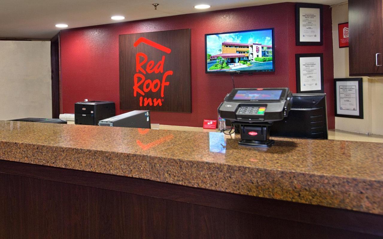 Motel Red Roof South